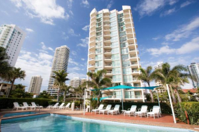 Maldives Resort Main Beach, Gold Coast, Surfers Paradise